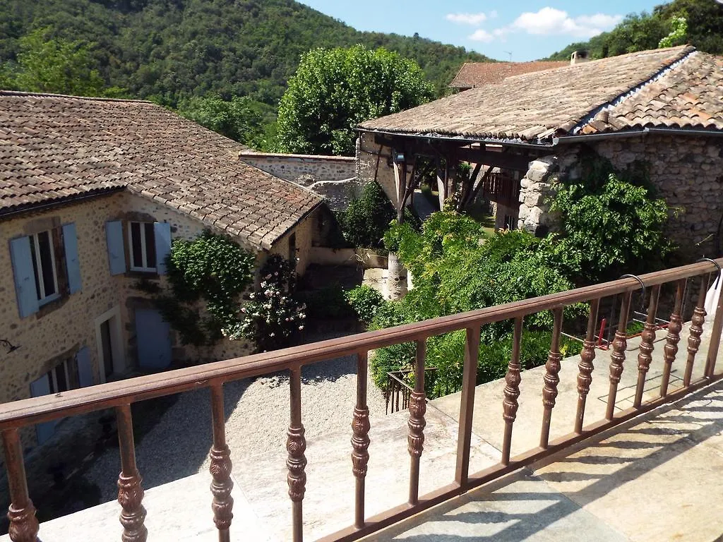 Peaceful Holiday Home With Pool In Ardeche Франция
